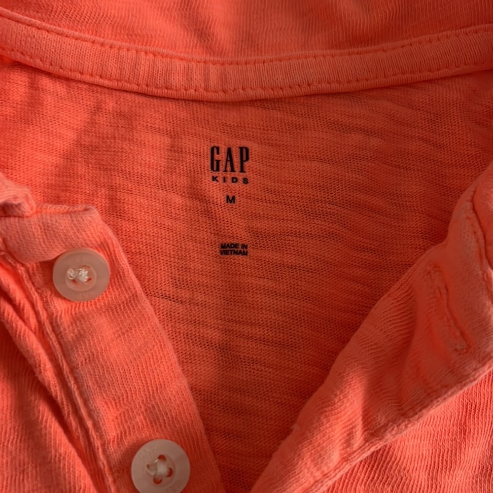 Gap shirt - Picture 2 of 3